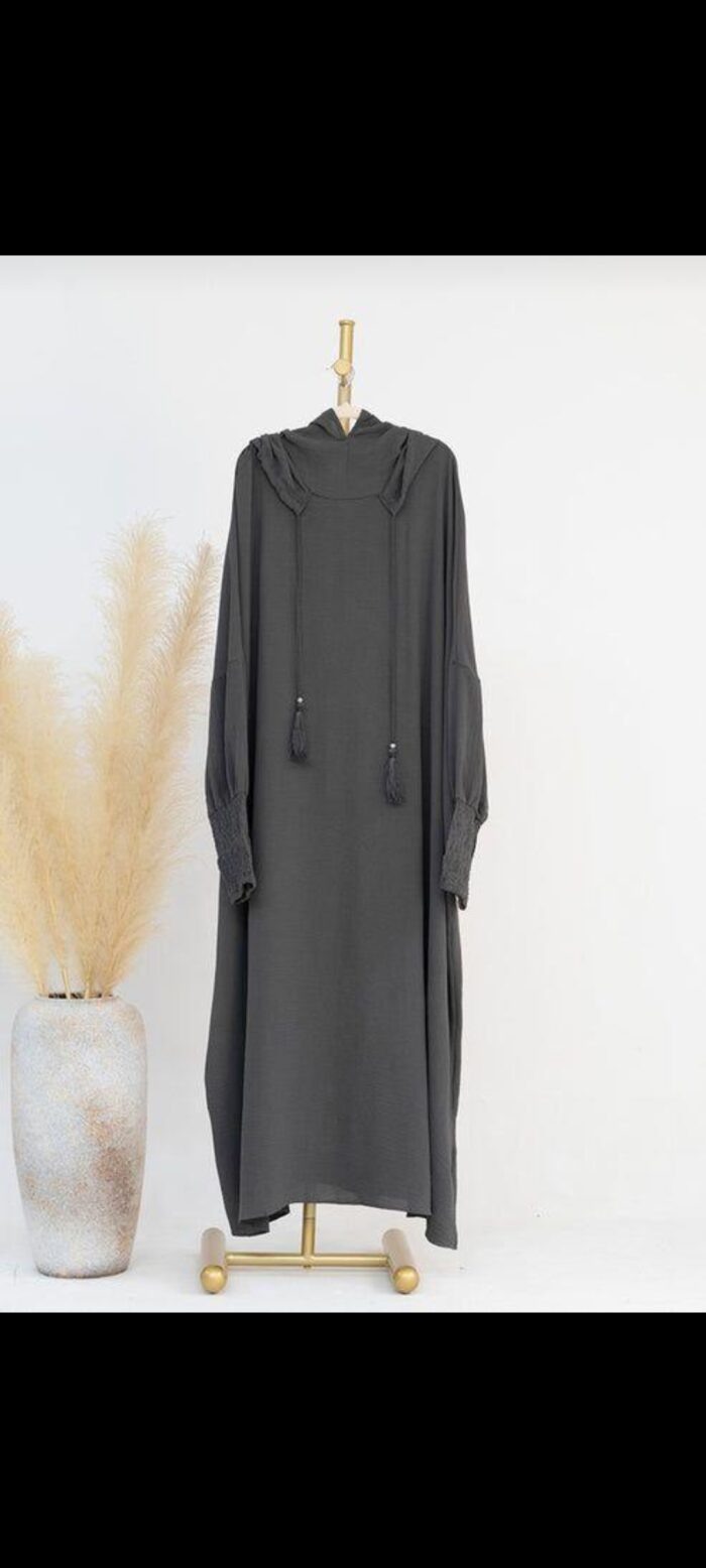 Sport Drawstring Hoody abaya with tassles - Image 9