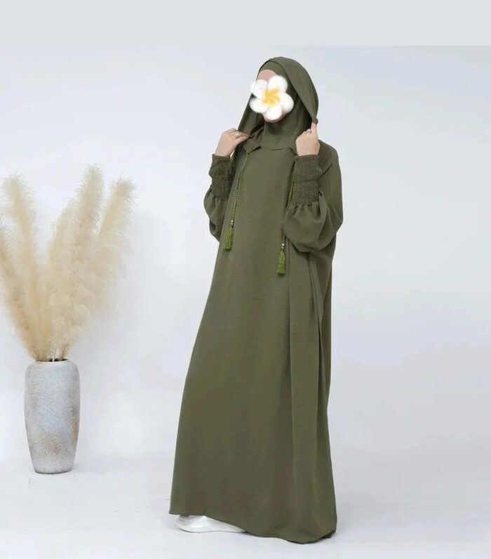 Sport Drawstring Hoody abaya with tassles - Image 4
