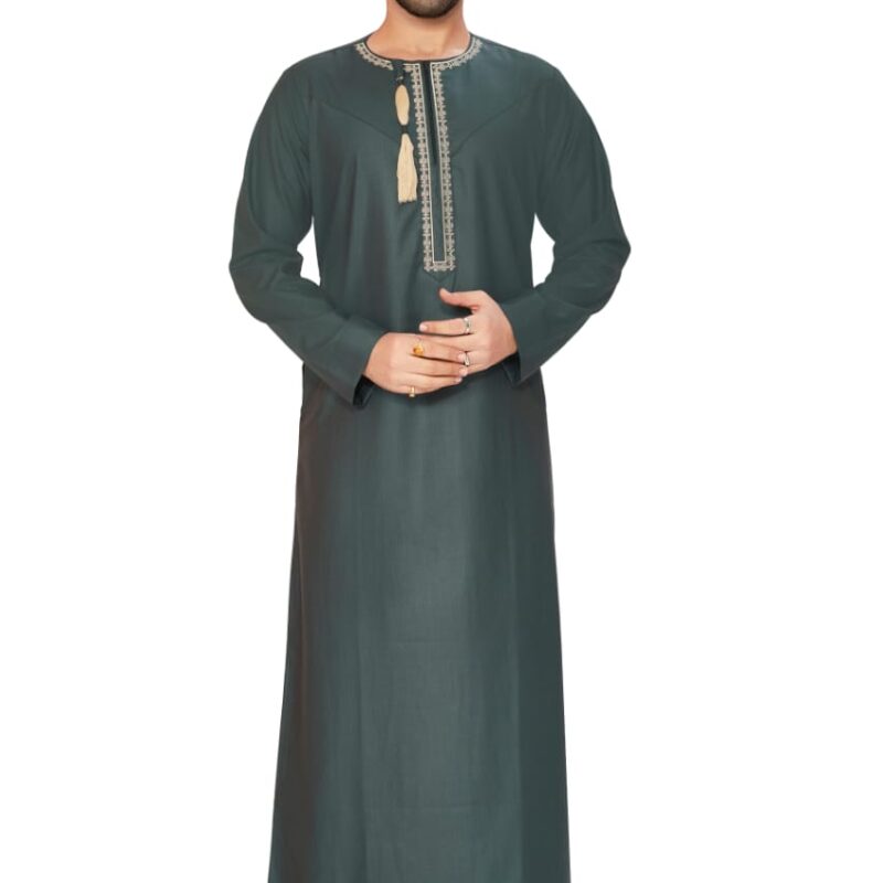 Men's Embroided Tassle Thobes