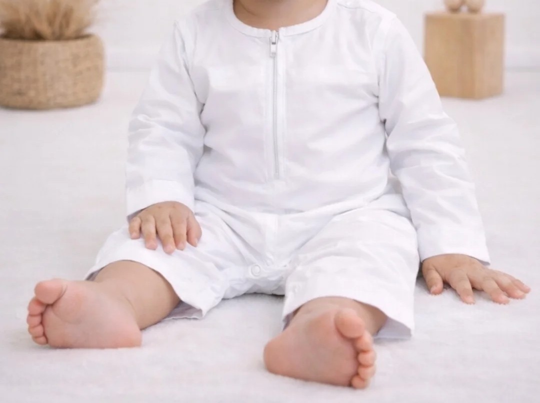 Boys white Emirati Thobe rompers