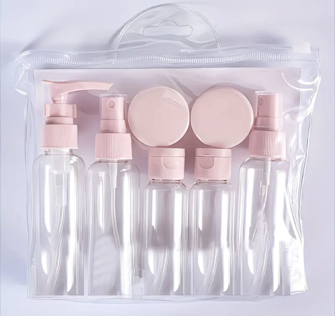 Travel toiletry set